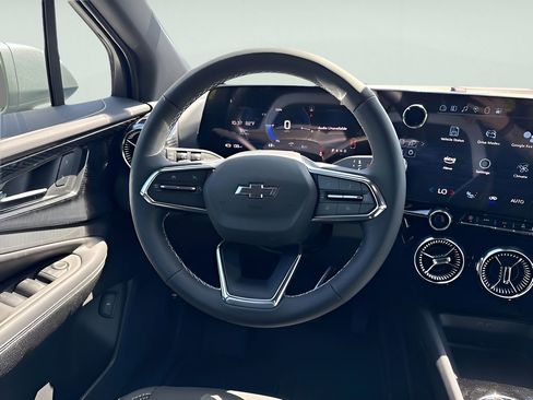 New 2025 Chevrolet Blazer EV LT image 13