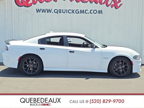Used 2022 Dodge Charger R/T w/ Blacktop Package RWD image 8