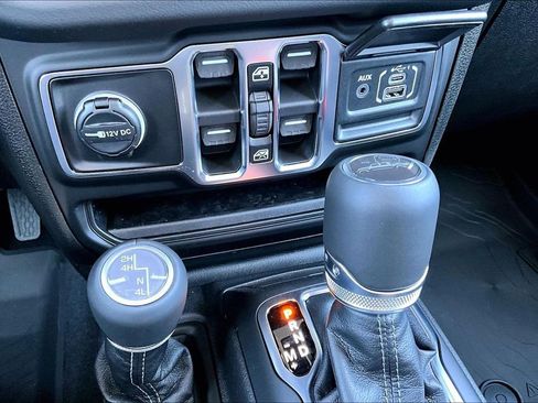 New 2026 Jeep Gladiator Sport image 12