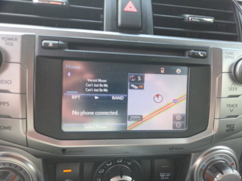 Used 2014 Toyota 4Runner SR5 AWD/4WD image 18