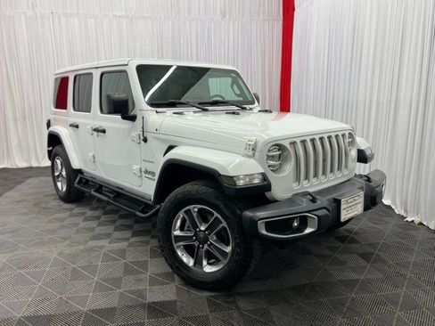 Used 2019 Jeep Wrangler Unlimited Sahara w/ Safety Group AWD/4WD image 1