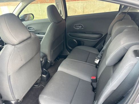 Used 2021 Honda HR-V EX image 7
