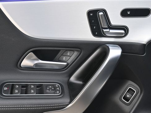 Used 2024 Mercedes-Benz CLA 35 AMG 4MATIC image 16