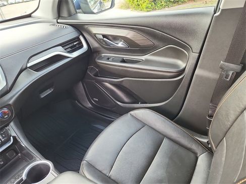 Used 2021 GMC Terrain SLT w/ Infotainment Package II image 15