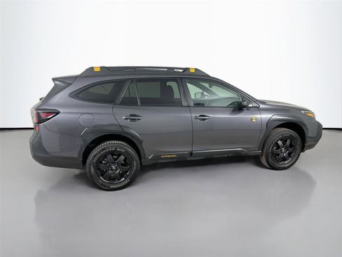 Used 2025 Subaru Outback Wilderness image 8