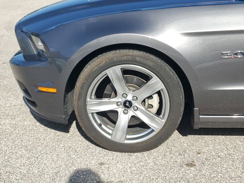 Used 2014 Ford Mustang GT Premium image 9