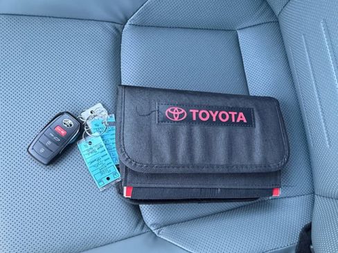 Used 2025 Toyota 4Runner Trailhunter image 21