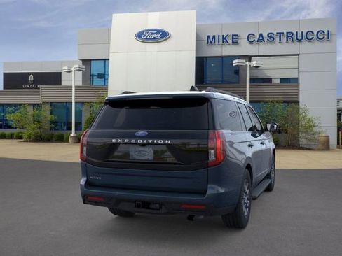 New 2026 Ford Expedition Active image 8
