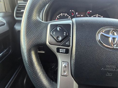 Used 2020 Toyota 4Runner SR5 Premium w/ Moonroof Package AWD/4WD image 21