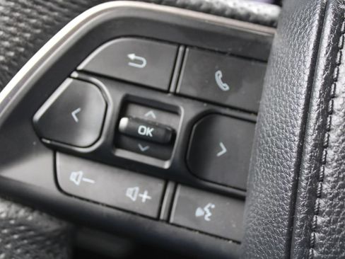 Used 2024 Toyota Tacoma TRD Sport AWD/4WD image 34