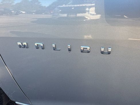 Used 2023 Chevrolet Malibu LT FWD image 26