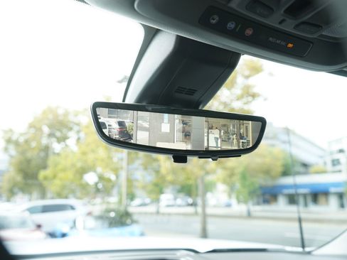 Used 2023 GMC Sierra 2500 Denali w/ Denali Ultimate Package image 26