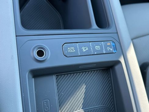 New 2026 Kia EV9 Wind image 32