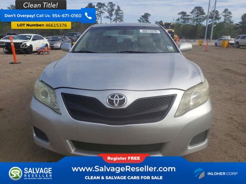 Used 2010 Toyota Camry Sedan image 7