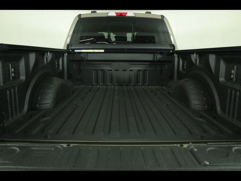 Used 2026 Ford F350 Lariat w/ Tremor Off-Road Package AWD/4WD image 19