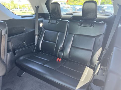 Used 2023 Ford Explorer XLT w/ Equipment Group 202A AWD/4WD image 26
