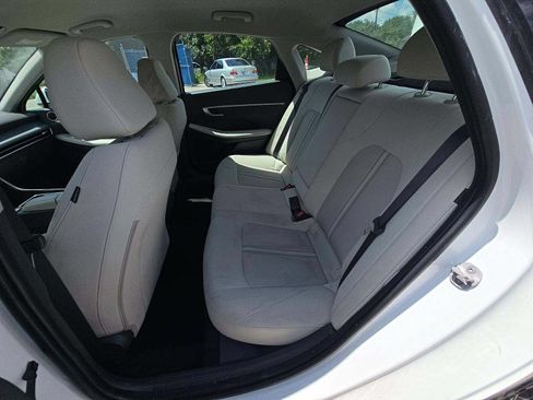 Used 2024 Hyundai Sonata SEL FWD image 12