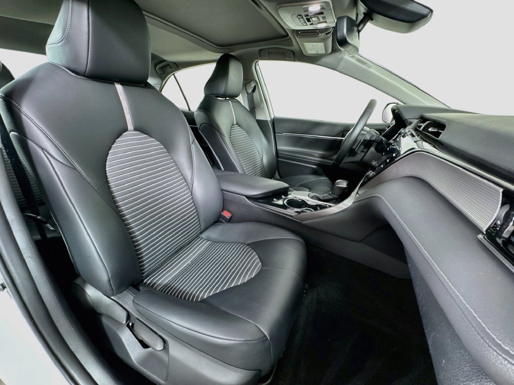 Used 2020 Toyota Camry SE w/ Audio Package FWD image 29
