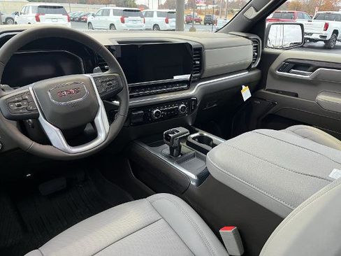 New 2026 GMC Sierra 1500 SLT w/ SLT Premium Plus Package image 4