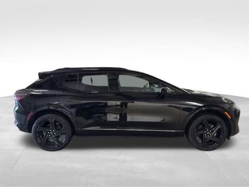 Used 2024 Chevrolet Equinox EV RS image 9