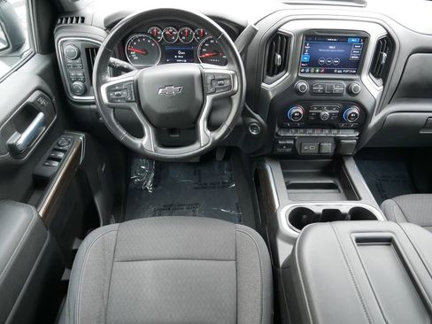 Used 2020 Chevrolet Silverado 1500 LT Trail Boss image 18