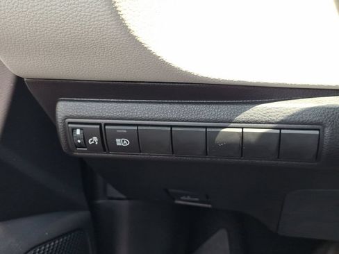 Used 2026 Toyota Corolla LE FWD image 28