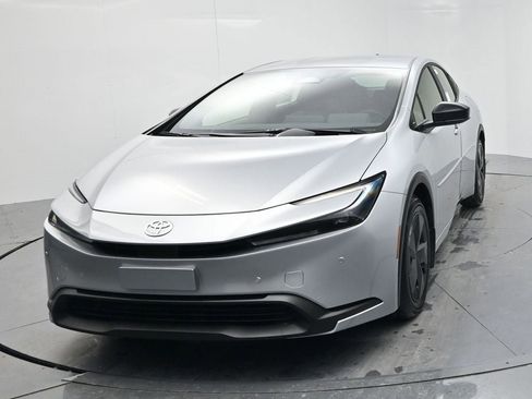 New 2026 Toyota Prius LE image 3