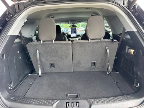 Certified 2023 Ford Explorer XLT AWD/4WD image 37