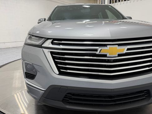 Used 2023 Chevrolet Traverse Premier image 58