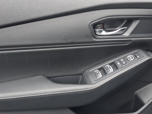 Used 2023 Honda Accord Sport image 12