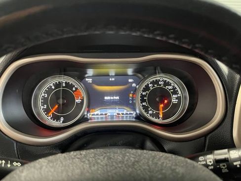 Used 2017 Jeep Cherokee Limited FWD image 26