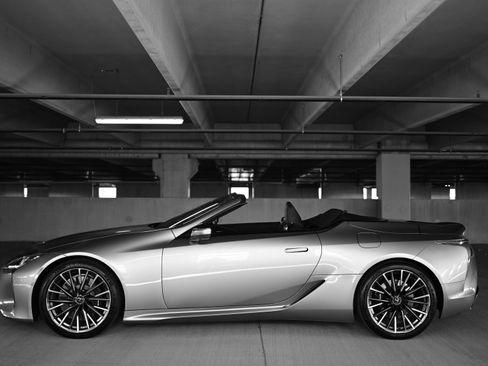 Used 2024 Lexus LC 500 Convertible image 31