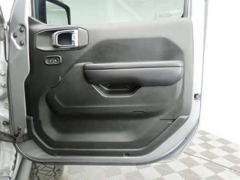 Used 2018 Jeep Wrangler Unlimited Rubicon image 23