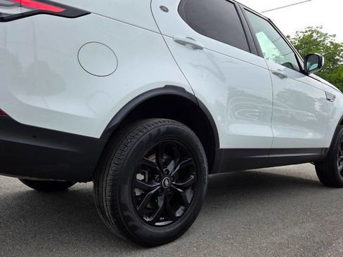 Used 2019 Land Rover Discovery SE AWD/4WD image 15