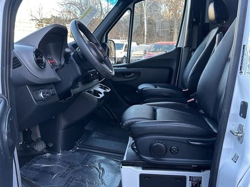 Used 2024 Mercedes-Benz Sprinter 144 Cargo w/ Acoustic Package image 12