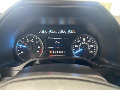 Used 2015 Ford F150 XLT w/ Equipment Group 302A Luxury image 13