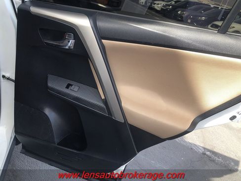 Used 2015 Toyota RAV4 XLE FWD image 20