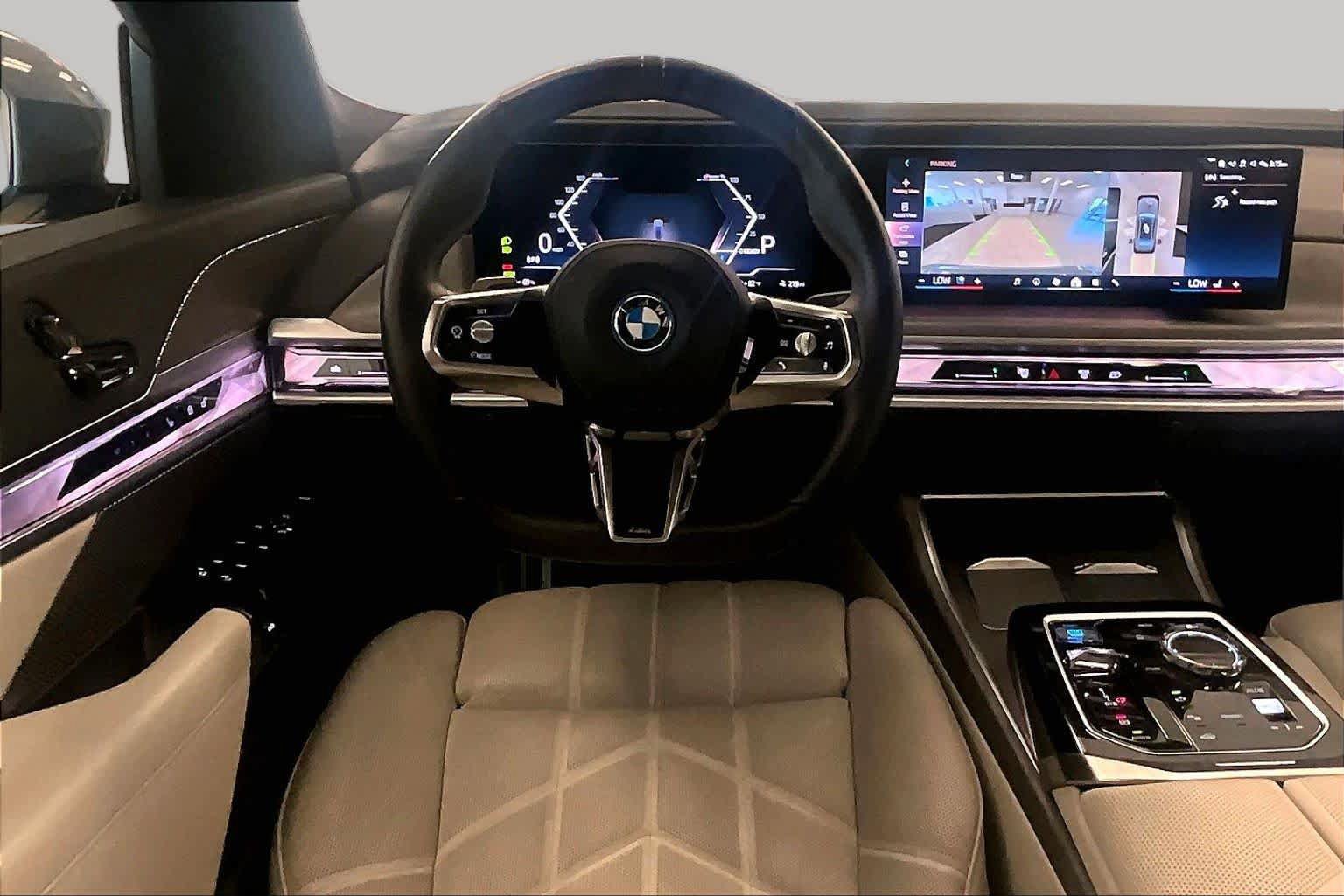 Used 2024 BMW i7 xDrive60 w/ Executive Package AWD/4WD image 5