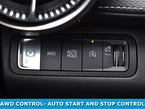 Used 2025 Chevrolet Equinox LT w/ Safety and Technology Package image 18