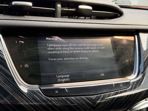 Used 2023 Cadillac XT6 Premium Luxury w/ LPO, Floor Liner Package AWD/4WD image 30