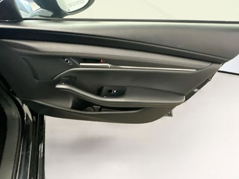 Used 2024 MAZDA MAZDA3 s FWD image 32