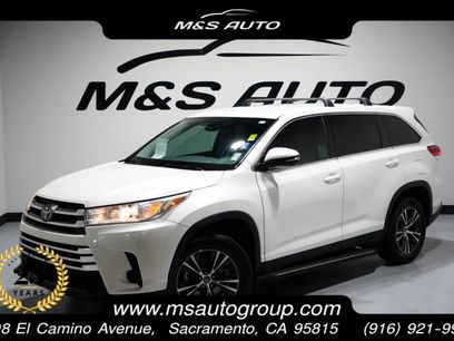 Used 2019 Toyota Highlander LE