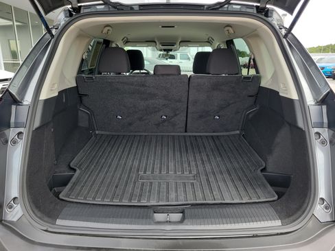 Used 2023 Nissan Rogue SV AWD/4WD image 10
