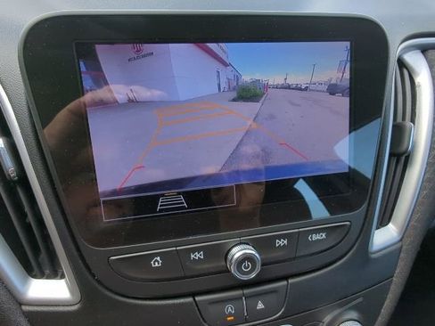 Used 2023 Chevrolet Malibu LS FWD image 17