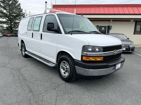 Used 2020 Chevrolet Express 2500 w/ Driver Convenience Package RWD image 3