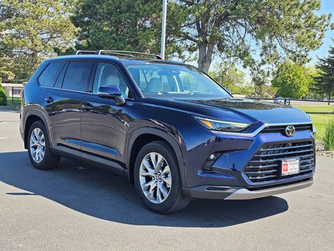 New 2026 Toyota Grand Highlander AWD Hybrid image 6