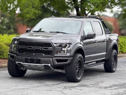 Used 2019 Ford F150 Raptor w/ Equipment Group 802A Luxury AWD/4WD image 3