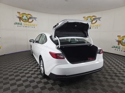 Used 2025 Toyota Camry LE FWD image 32
