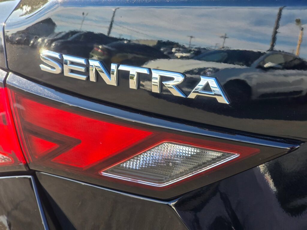 Used 2024 Nissan Sentra SV w/ SV Premium Package FWD image 14