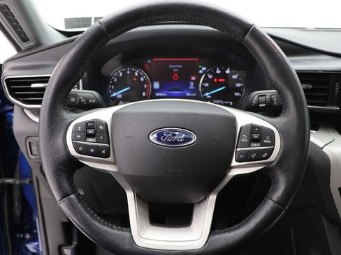 Used 2023 Ford Explorer XLT w/ Equipment Group 202A image 17